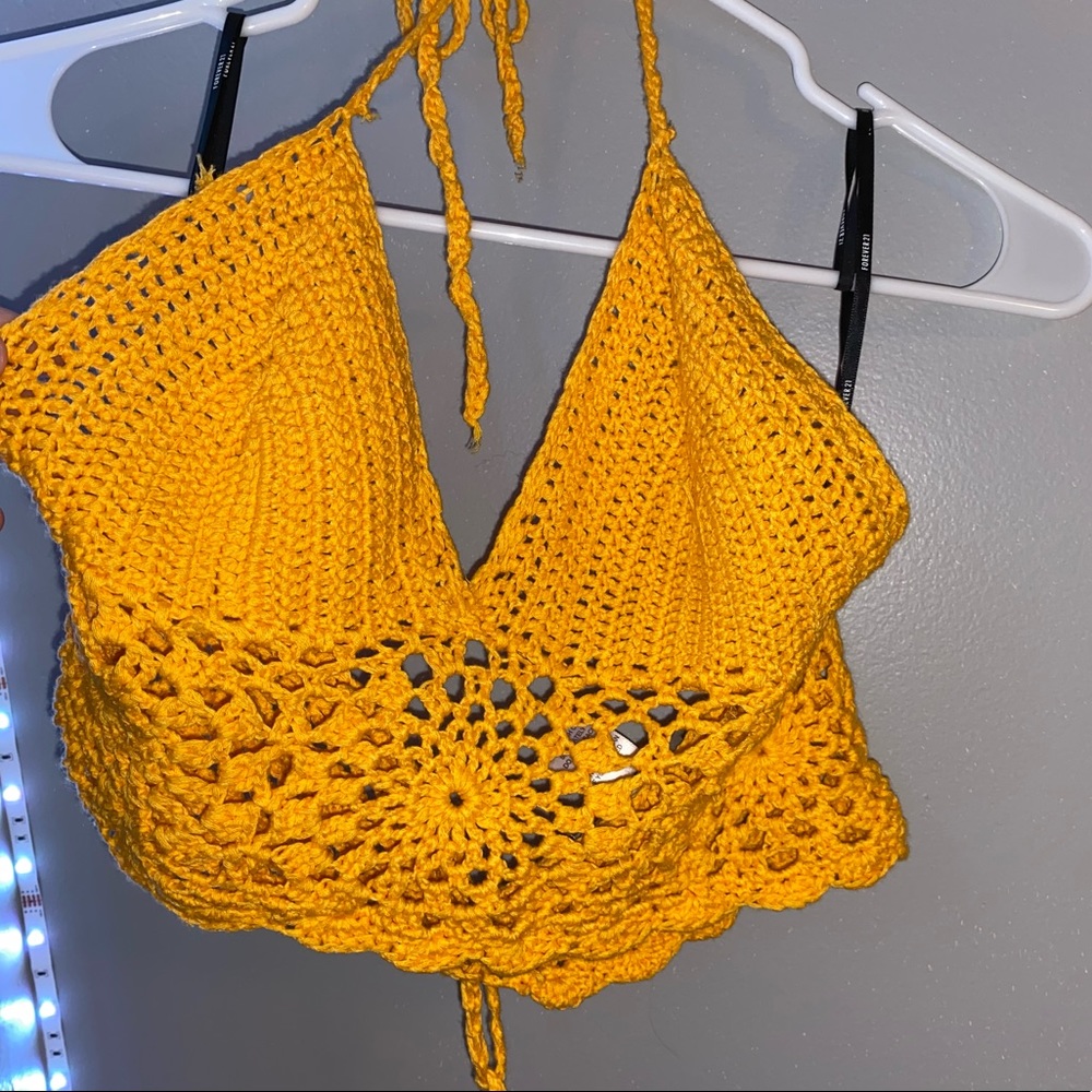 Knitted crop top